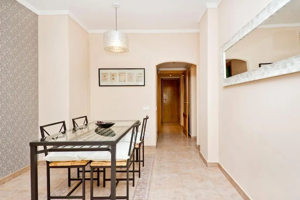 Glorias:Sagrada Familia 15 Minutos - Playa 20 Minutos Apartment Barcelona
